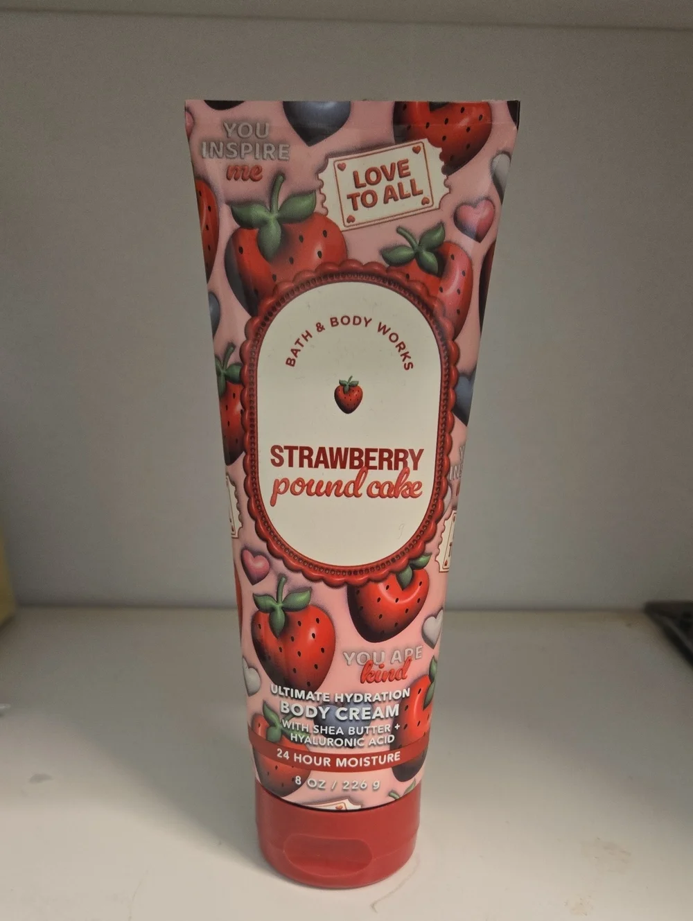Bath & Body Works Strawberry Pound Cake Body Cream